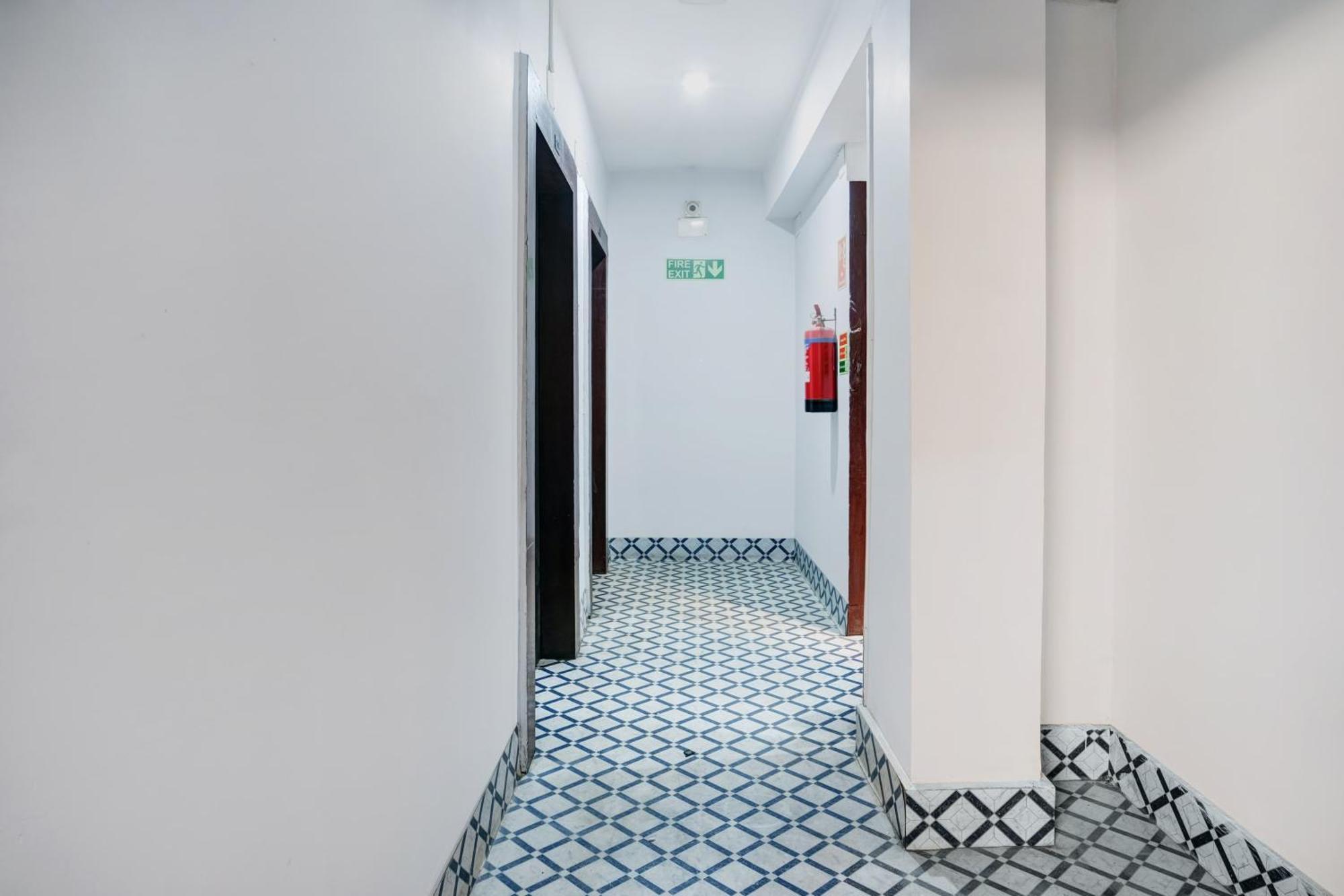 Hotel O Noonmati Guwahati Formerly Hotel Sundari Nunmati エクステリア 写真